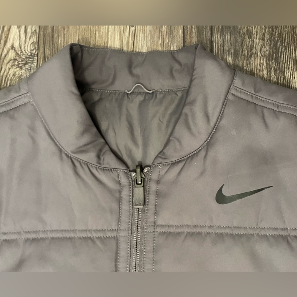 NWOT Nike Reversible Bomber Puff Golf Jacket Mens Medium - Picture 7 of 11